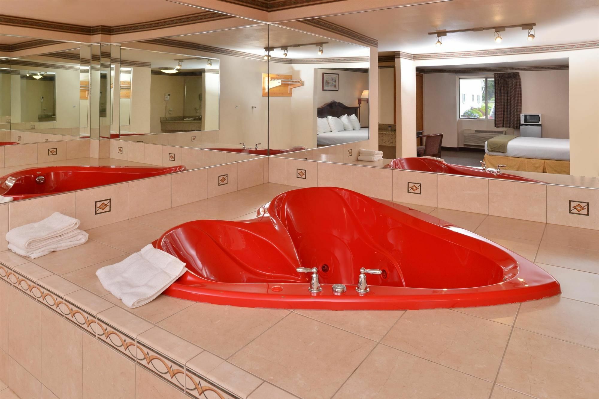 Americas Best Value Inn & Suites Wolcott المظهر الخارجي الصورة